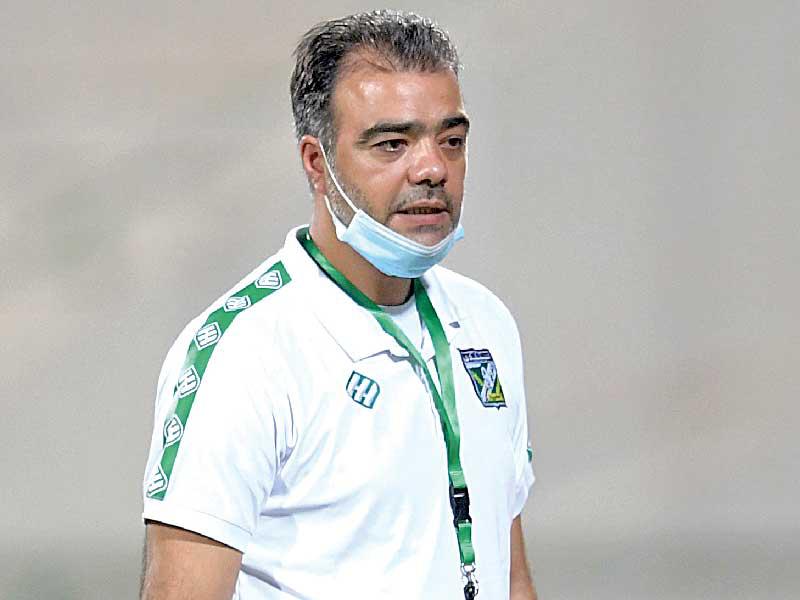 مدير الفريق الأول لكرة القدم بالنادي العربي أحمد النجار