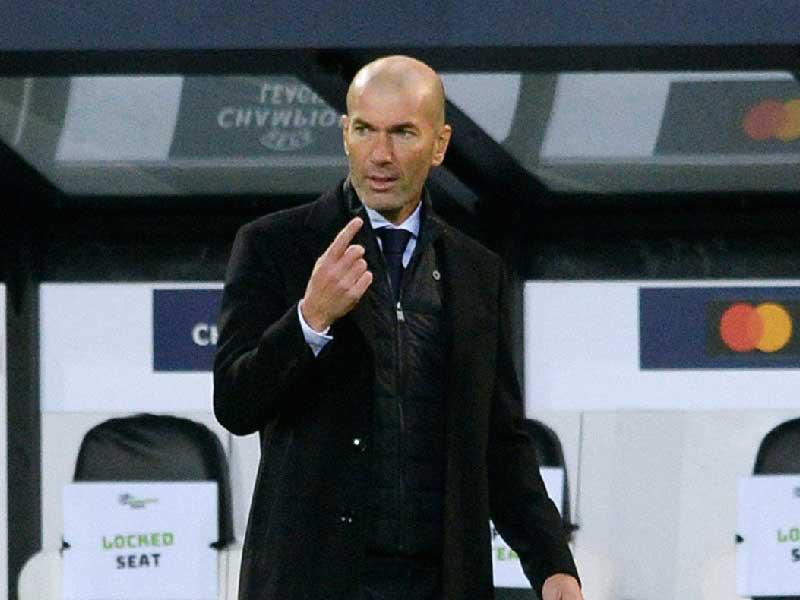 مدرب نادي ريال مدريد زين الدين زيدان