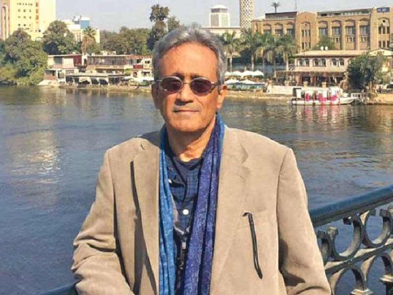 الكاتب والروائي والسيناريست البحريني فريد رمضان