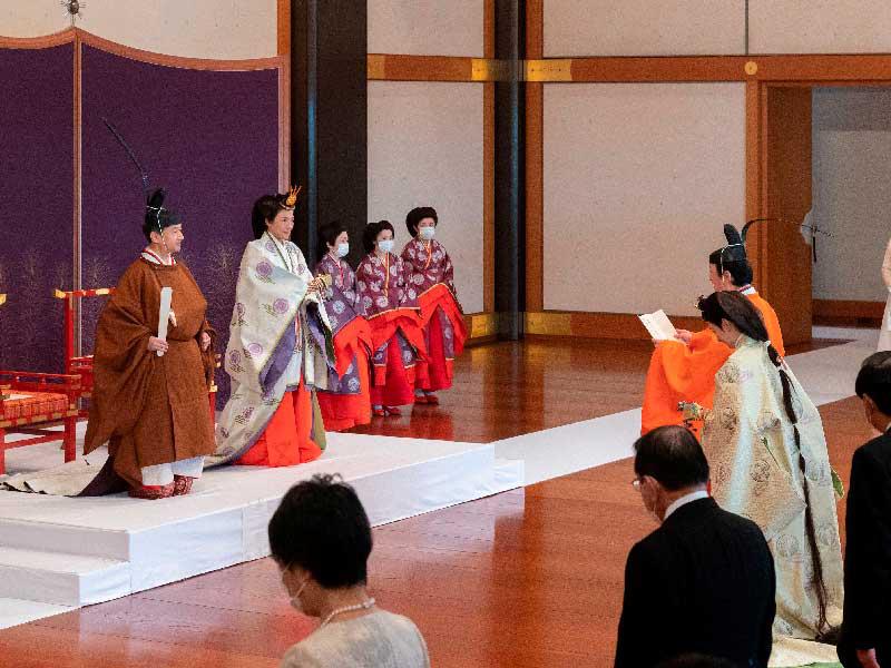 اليابان تعلن رسمياً أكيشينو ولياً للعهد