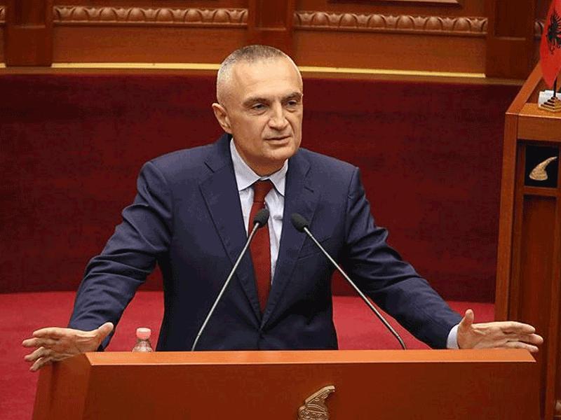  الرئيس الألباني الير ميتا