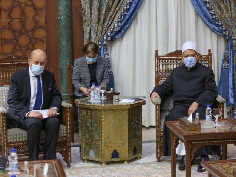 الإمام الأكبر أحمد الطيب مع وزير الخارجية الفرنسي جان ايف لودريان
