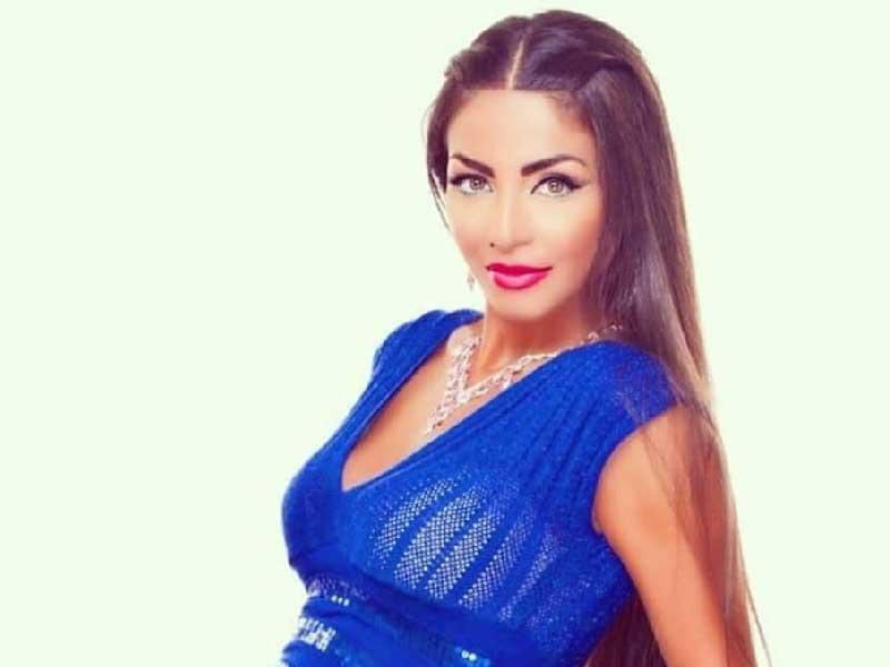 الفنانة اللبنانية دوللي شاهين