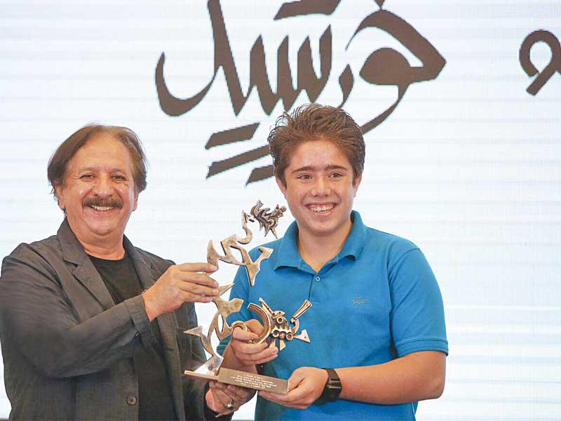 تكريم صناع الفيلم بأحد المهرجانات