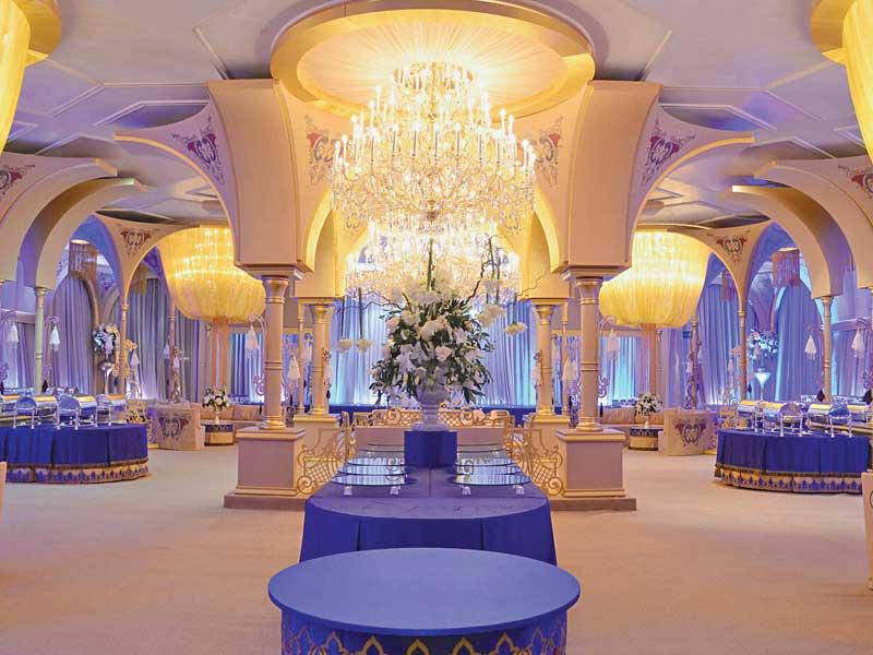 إحدى الصالات