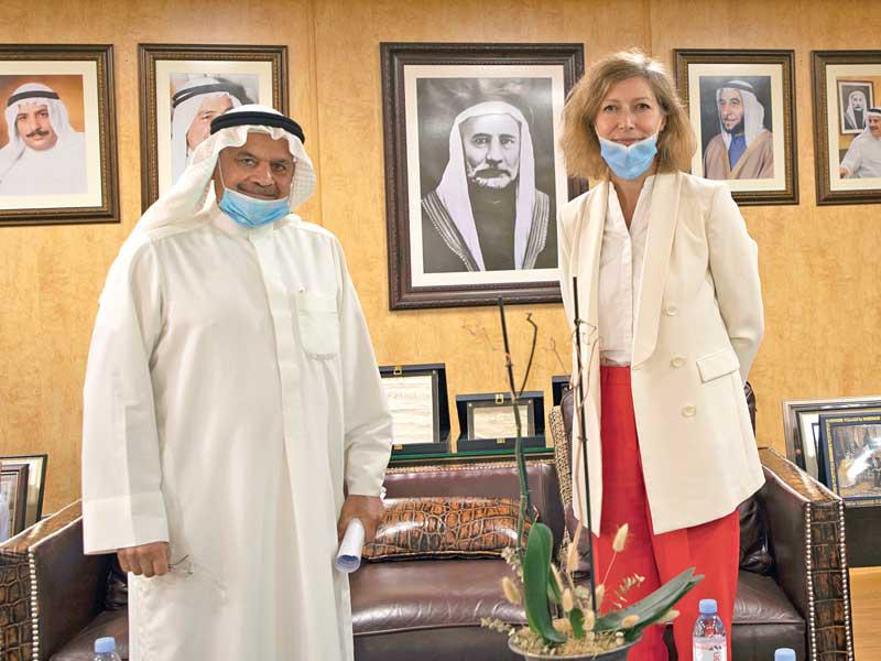 رئيس مجلس الإدارة، ‫الرئيس التنفيذي في شركة علي عبدالوهاب المطوع التجارية مستقبلاً السفيرة الفرنسية كلير لوجوندر