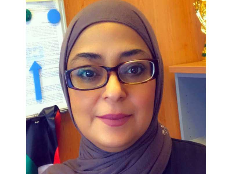 مديرة شؤون الطلبة في الكلية ناديا كعوش