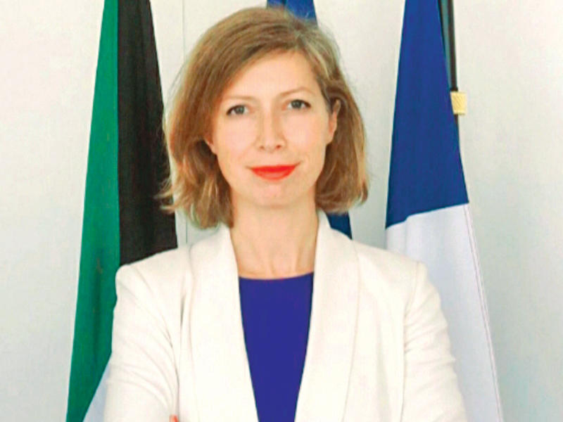 سفيرة فرنسا لدى الكويت آن كلير لوجندر