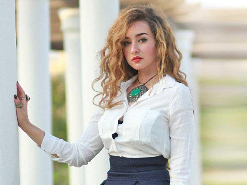 الفنانة هنا الزاهد