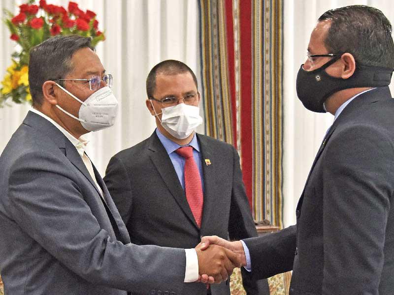 رئيس بوليفيا لويس آرسي  يعيد العلاقات مع إيران وفنزويلا