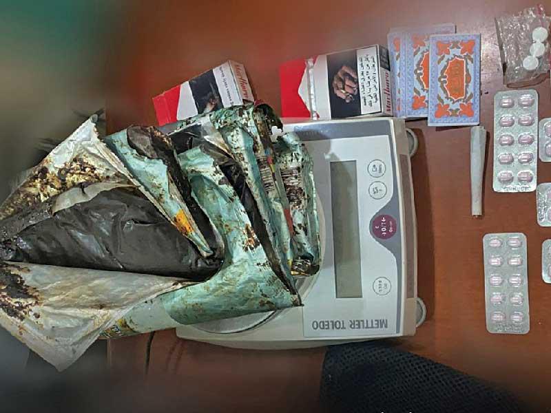 المخدرات التي تم ضبطها بحوزة المتهم 