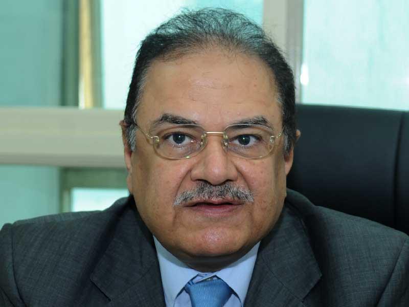 رئيس وحدة أمراض الروماتيزم في المستشفى الأميري، البروفيسور في جامعة الكويت د. عادل العوضي