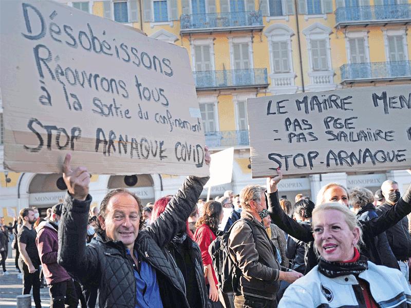 مطالب المسيحيين بفتح الكنائس لإقامة الطقوس الجماعية في فرنسا