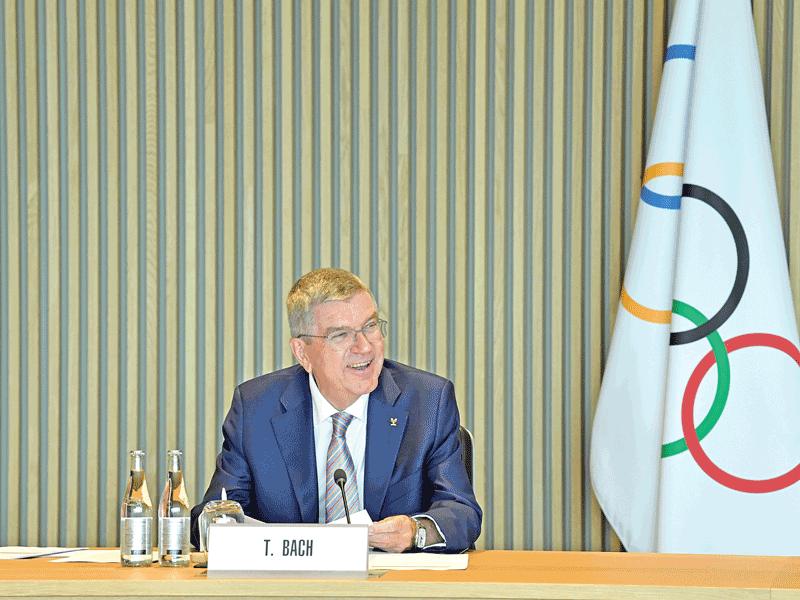 رئيس اللجنة الدولية الأولمبية توماس باخ 