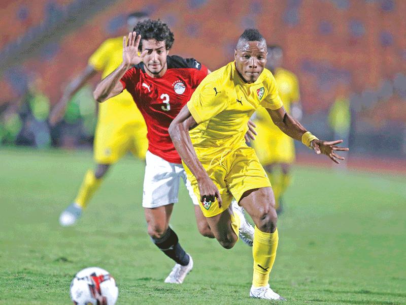 جانب من مباراة الذهاب (رويترز)