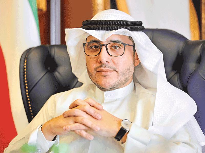  وزير الخارجية وزير الإعلام بالوكالة، الشيخ الدكتور أحمد الناصر