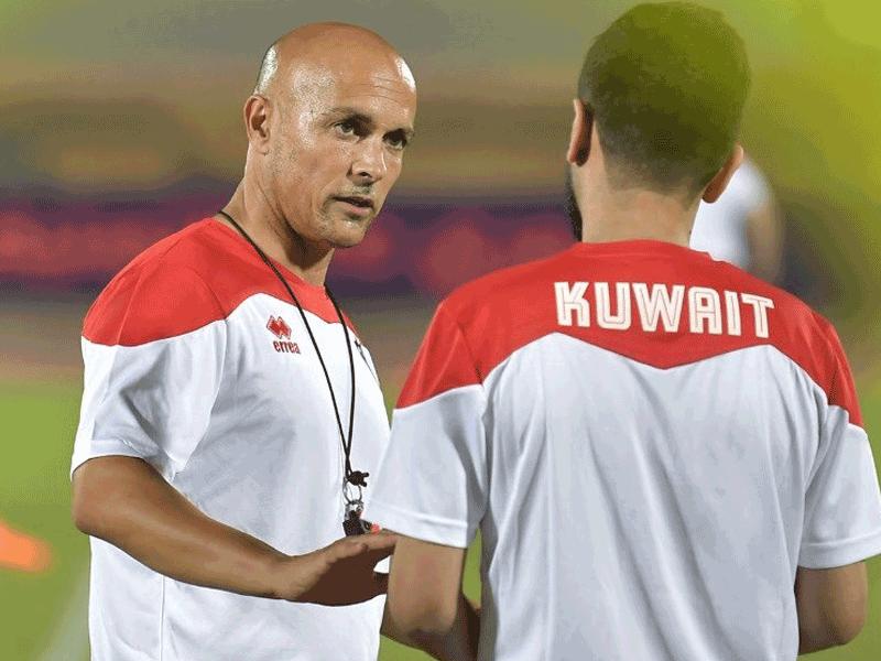 مدرب المنتخبين الوطني الأول والأولمبي لكرة القدم الإسباني كاراسكو 