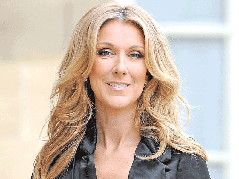 النجمة العالمية سيلين ديون 