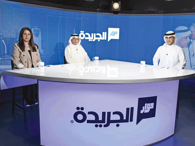 الساير والجاسم ضيفا «حوار الجريدة» مع الزميل الرفاعي (تصوير عوض التعمري)