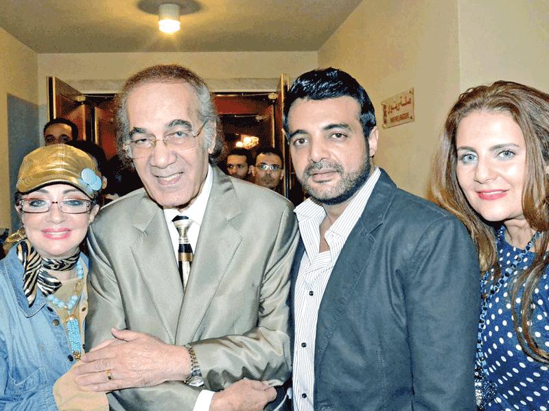 محمود ياسين وأسرته