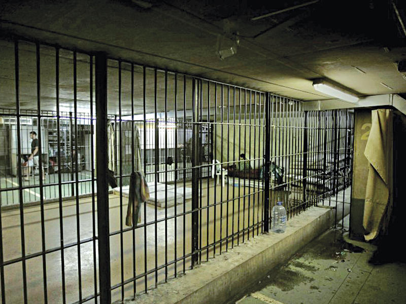 كذبة عامل البيتزا تُغلق ولاية أسترالية