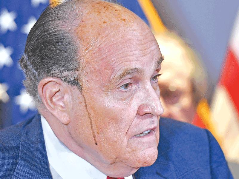 جولياني في مؤتمره الخميس (أ ف ب)