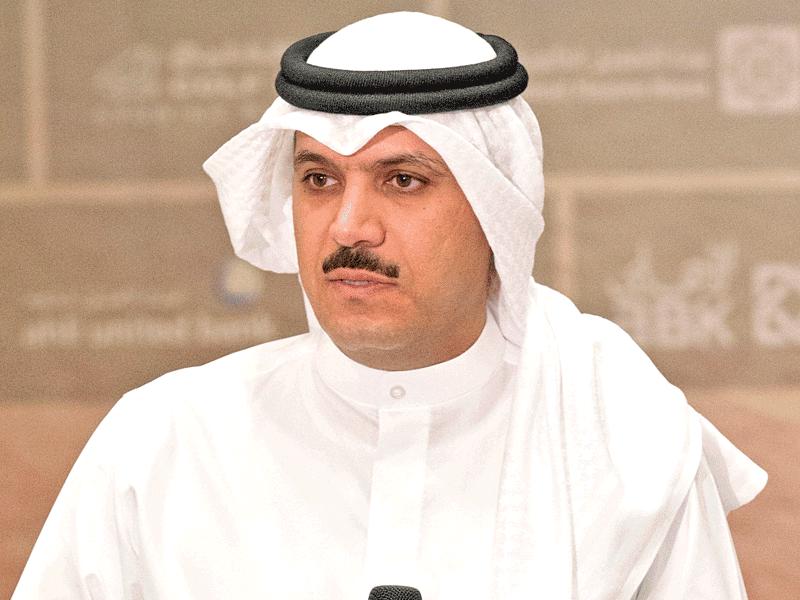  د. محمد الهاشل محافظ بنك الكويت المركزي 