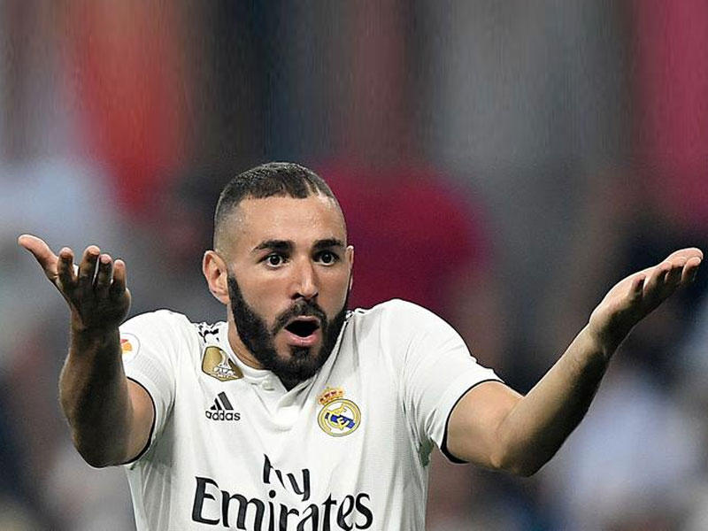 المهاجم الفرنسي كريم بنزيمة 