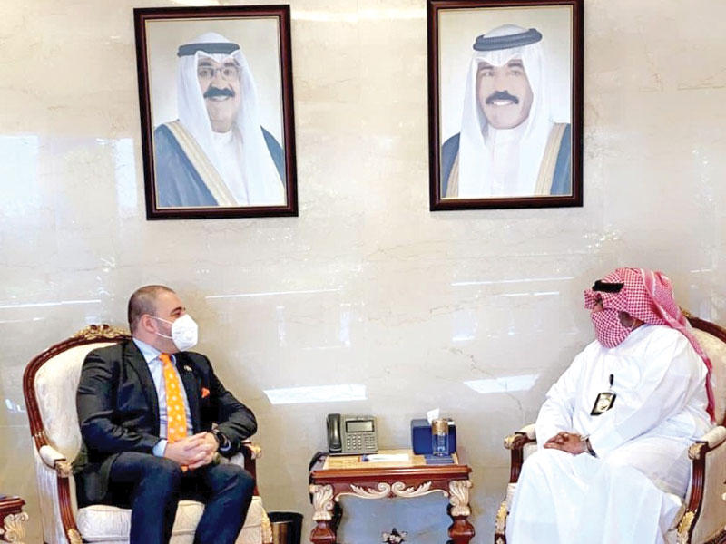 جانب من لقاء رئيس جهاز الأمن الوطني الشيخ ثامر العلي وسفير بعثة الاتحاد الأوروبي لدى دولة الكويت، الدكتور كريستيان تودور