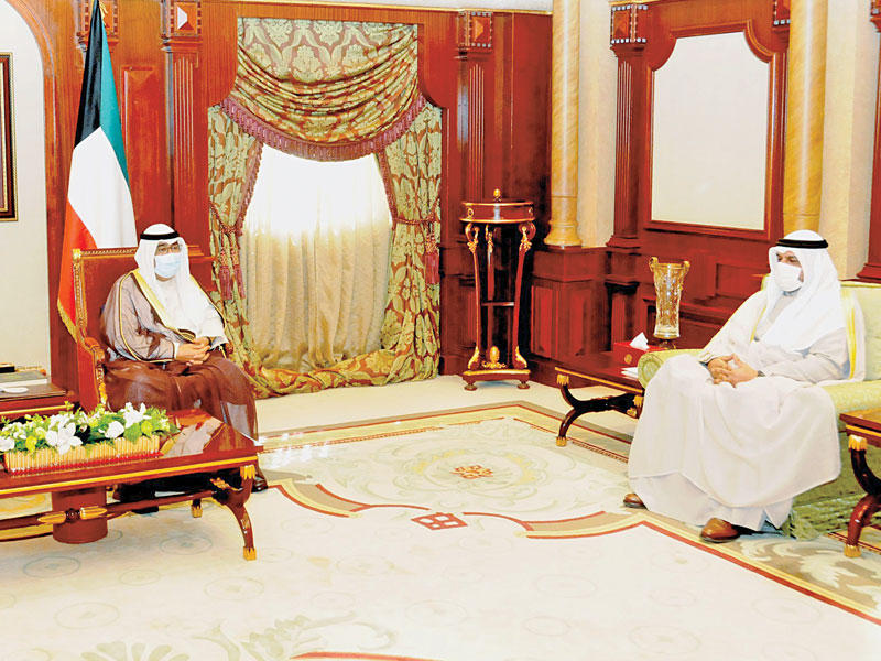 ولي العهد مستقبلاً وزير الدفاع 