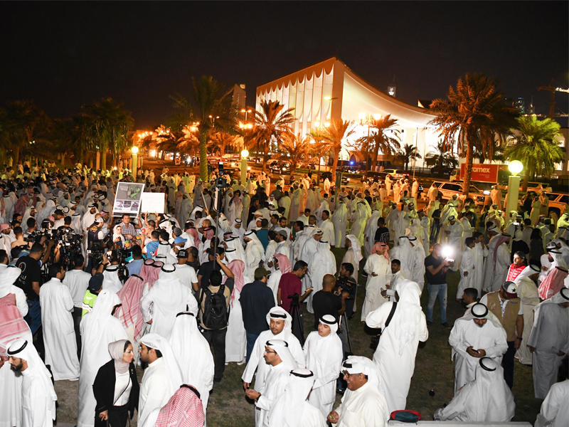 صورة أرشيفية لتجمع في ساحة الارادة للمطالبة بمكافحة الفساد