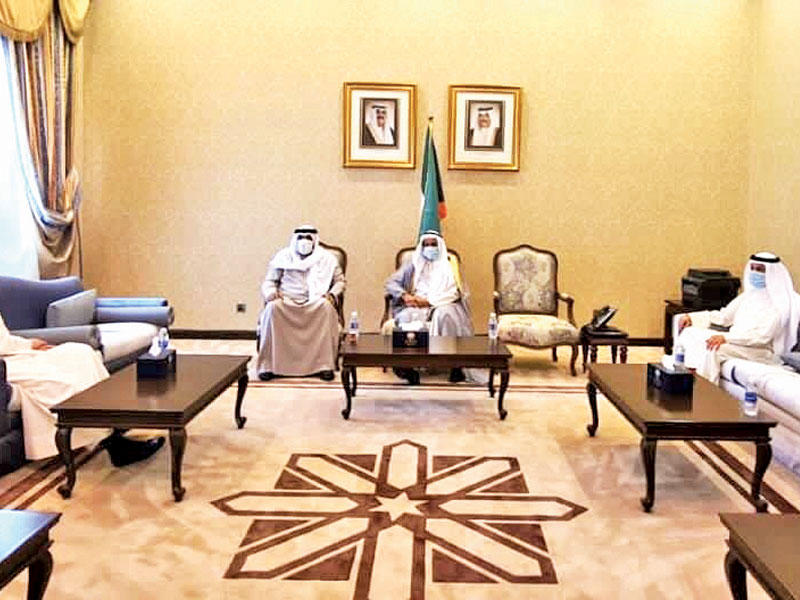 رئيس محكمة التمييز، رئيس المجلس الأعلى للقضاء، المستشار أحمد العجيل مستقبلاً وزير الدفاع أمس