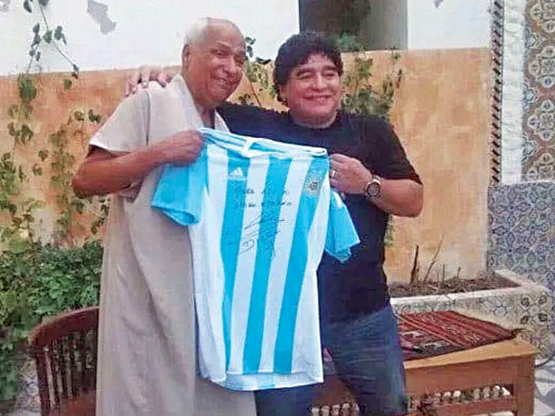 مارادونا والحكم التونسي علي بن ناصر