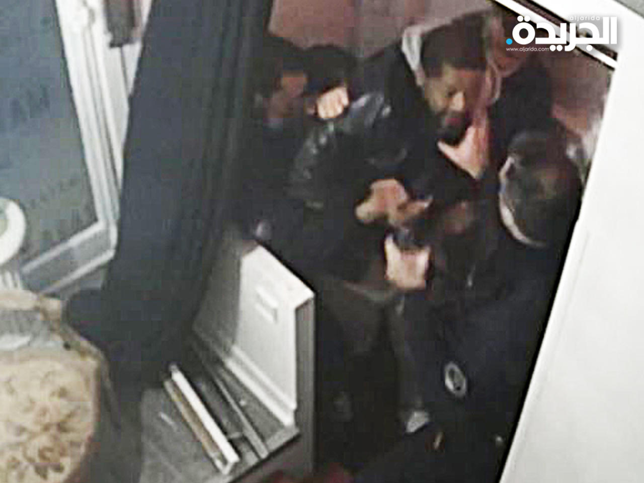  صور اعتداء عنصري للرجال الشرطة على رجل أسود تثير ضجة في فرنسا