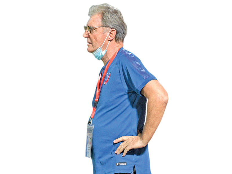  المدير الفني للفريق الأول لنادي الكويت الهولندي رود كرول