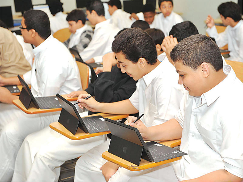 «مدرسة المشاغبين» الإلكترونية تؤرِّق وزارة التربية