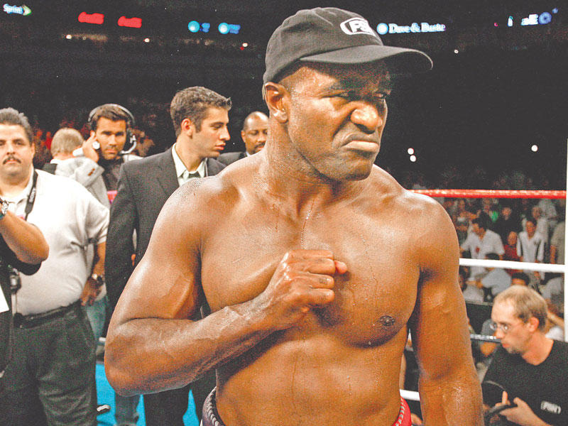  الملاكم الأميركي مايك تايسون