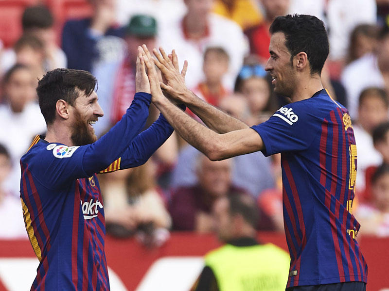 بوسكيتس وميسي