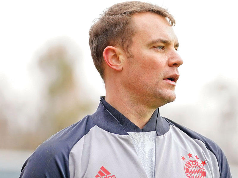 حارس مرمى بايرن ميونيخ مانويل نوير