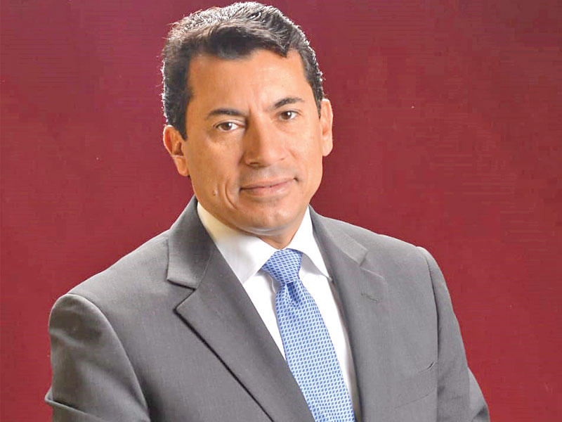 وزير الرياضة المصري الدكتور أشرف صبحي 