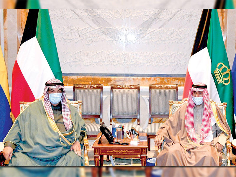 الأمير مستقبلاً ناصر المحمد أمس