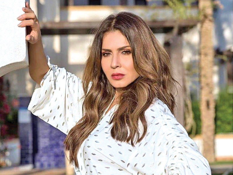 الفنانة نجلاء بدر 