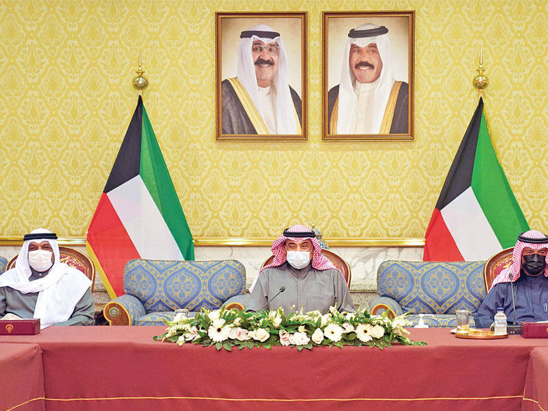 الخالد مترئساً اجتماع مجلس الوزراء أمس