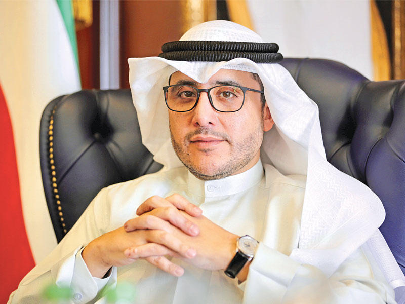  وزير الخارجية وزير الإعلام بالوكالة، الشيخ د. أحمد الناصر