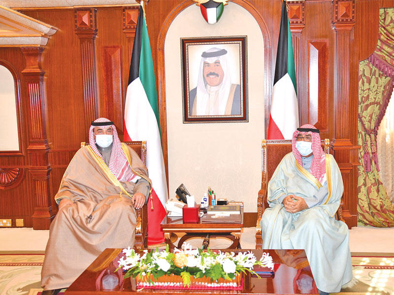 ولي العهد مستقبلاً رئيس الوزراء أمس