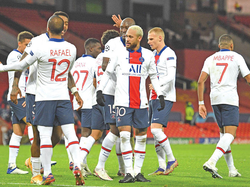 لاعبو باريس سان جرمان خلال مباراة سابقة