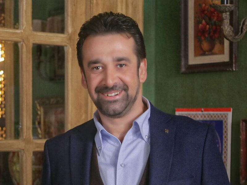 الفنان كريم عبدالعزيز 