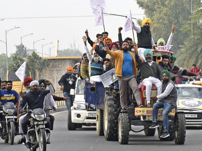 المزارعون يدعون للإضراب في الهند 