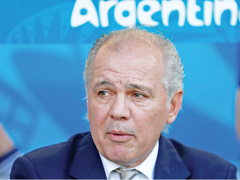 المدرب السابق لمنتخب الأرجنتين لكرة القدم أليخاندرو سابيلا 