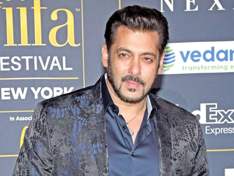 النجم الهندي سلمان خان 